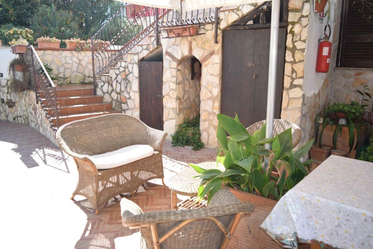 Bed &Breakfast Pinetamare Bed and Breakfast Castel Volturno Buitenkant foto